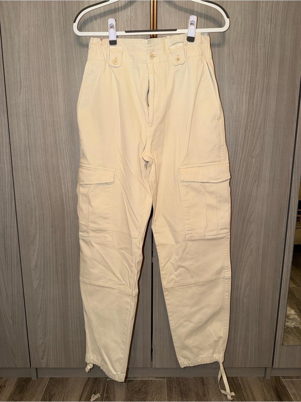 Banana Republic Cream Cargo Pants with Drawstring Hems